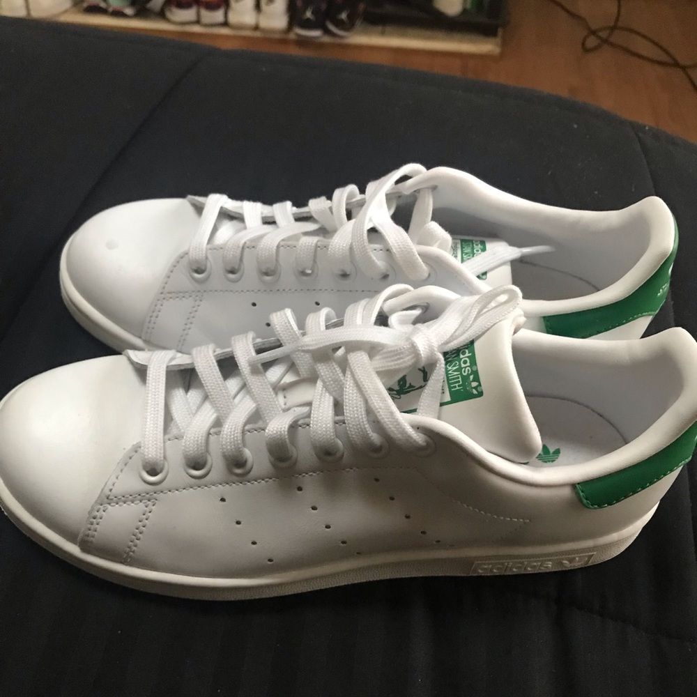 Women Addidas 7 1/2